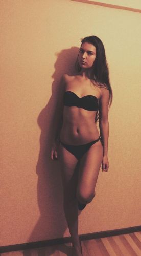 Ира индивидуалка СПб у метро Парк Победы индивидуалка питер постарше